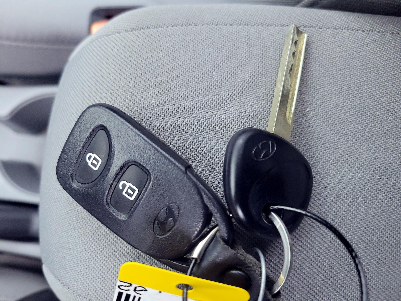 2016 Hyundai Accent SE - Photo 22