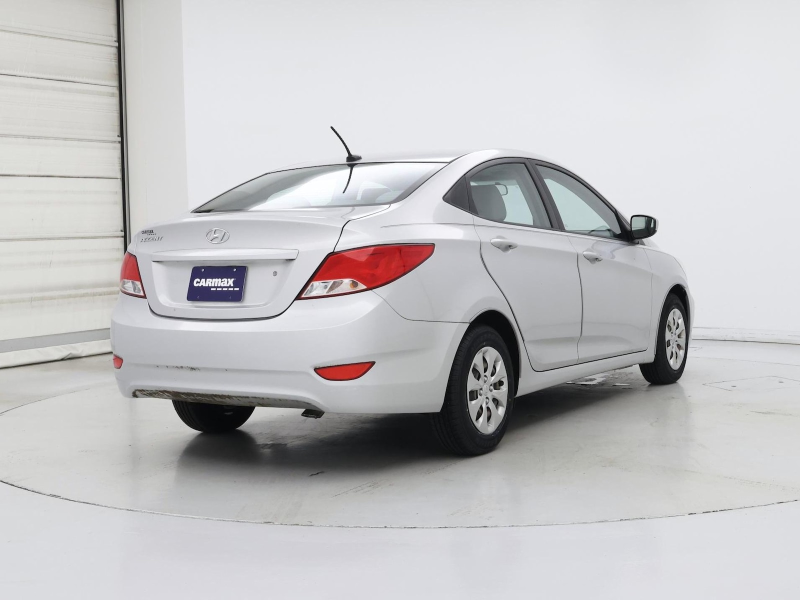 2016 Hyundai Accent SE - Photo 9