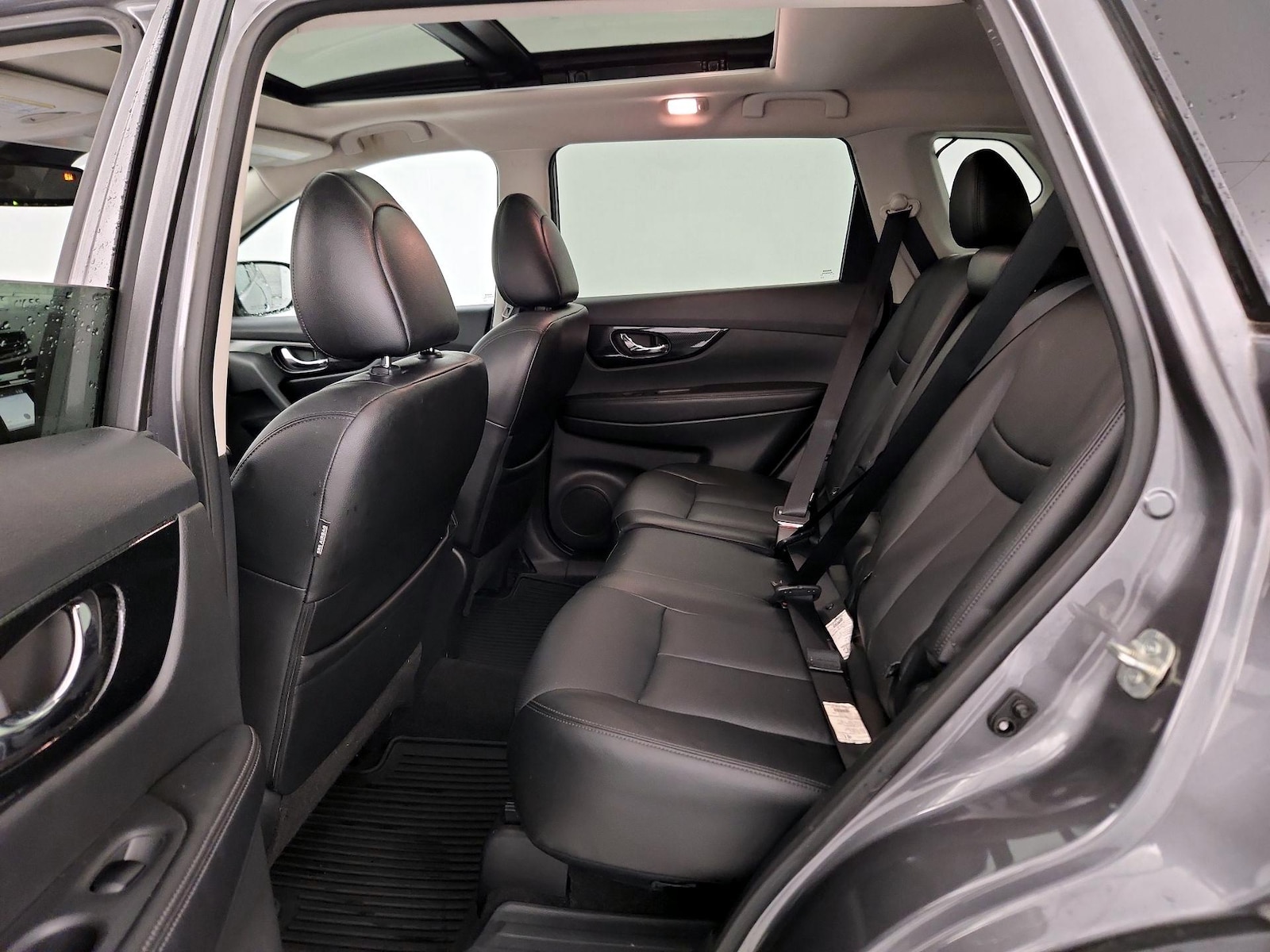 2017 Nissan Rogue SL - Photo 22