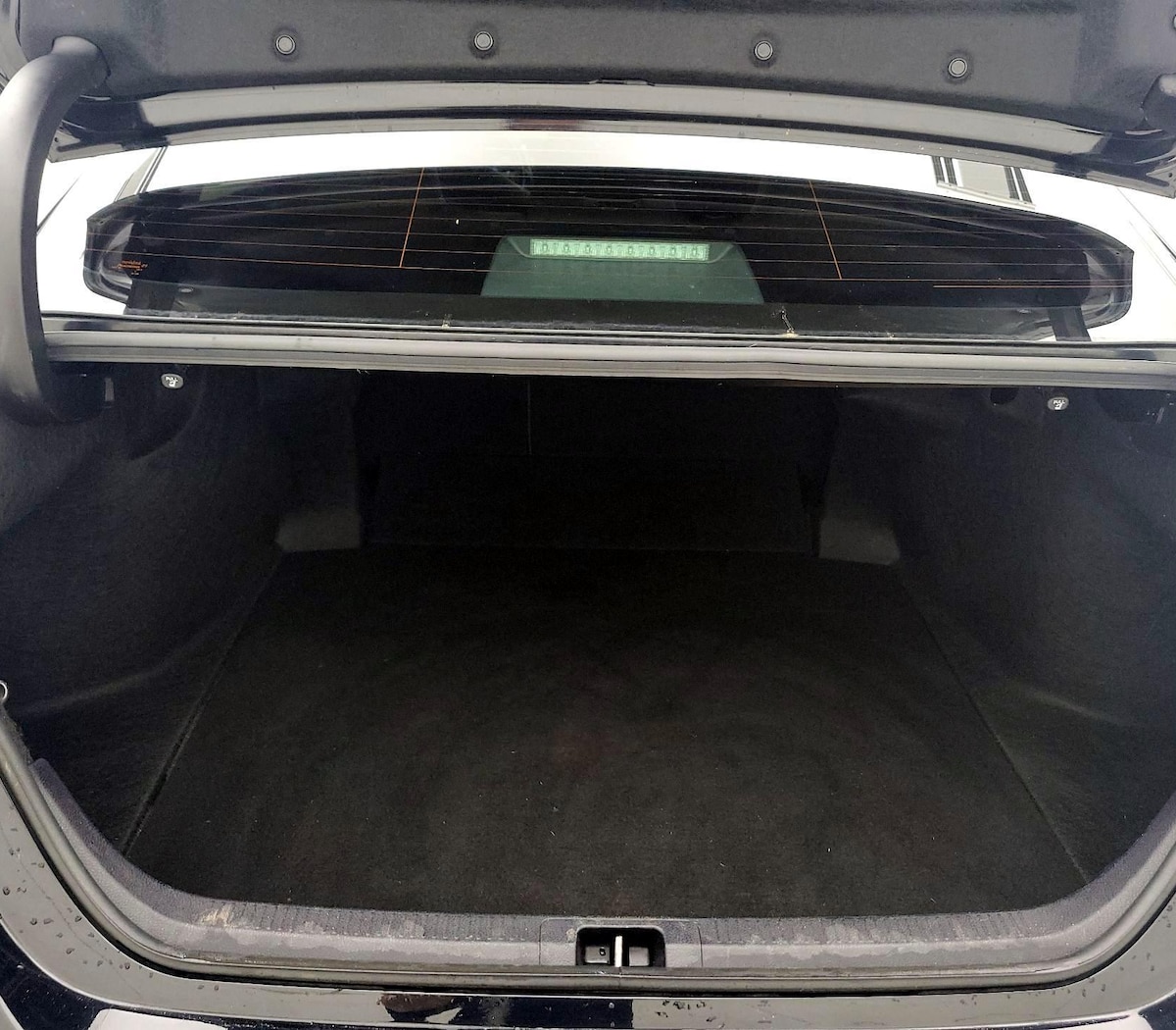 Trunk/Cargo (Seats Up)