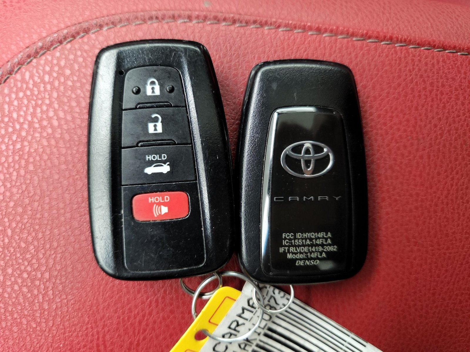 2020 Toyota Camry XSE - Photo 24