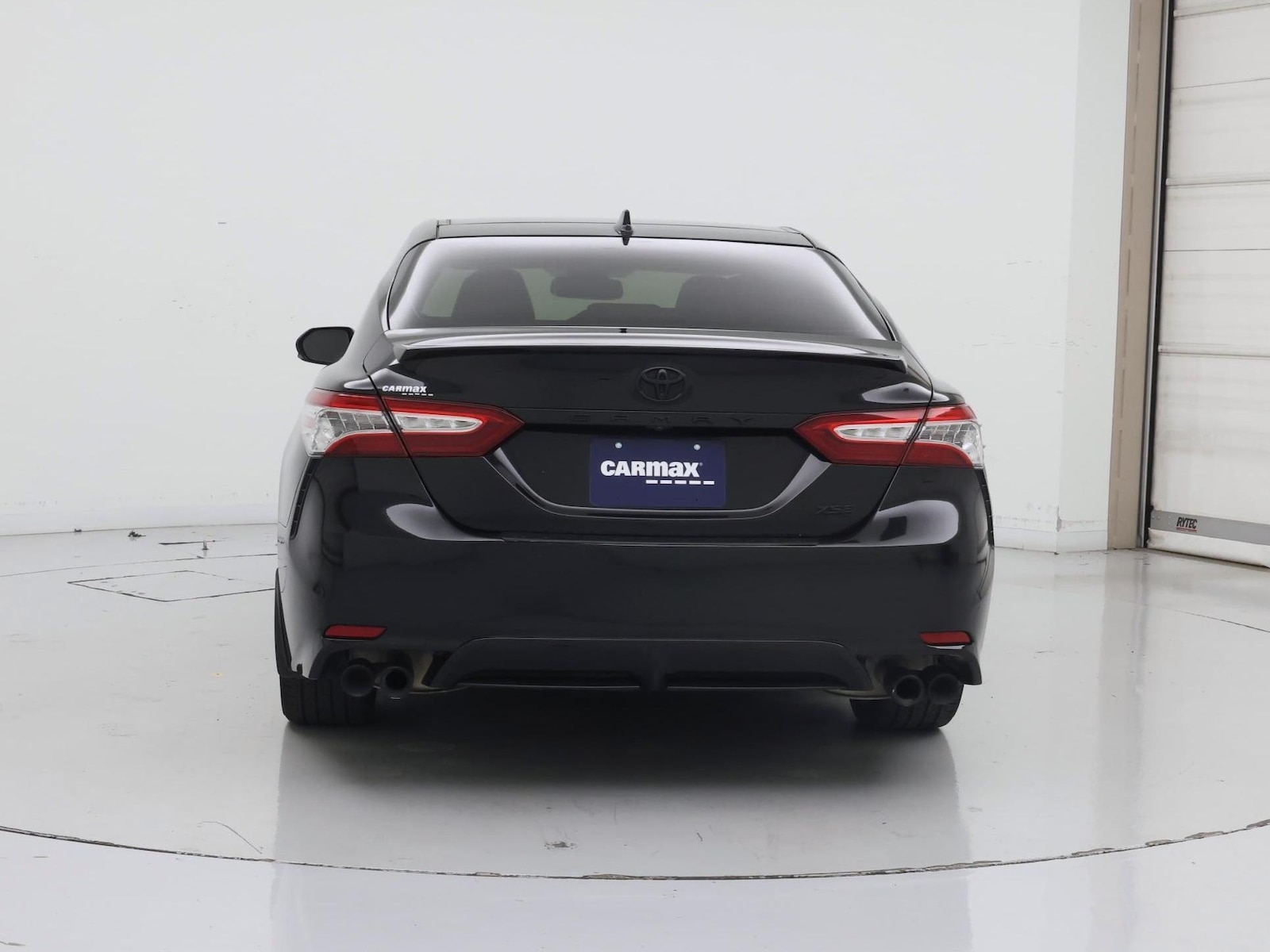 2020 Toyota Camry XSE - Photo 7