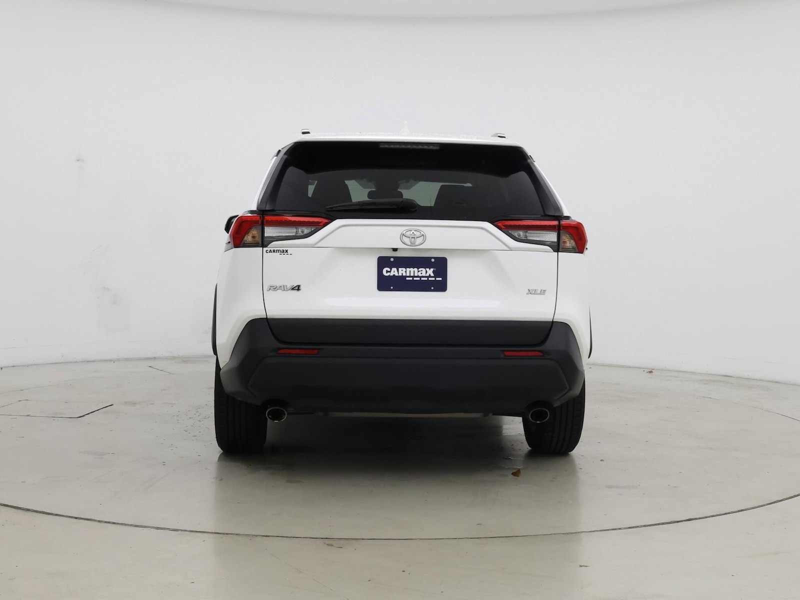 2021 Toyota RAV4 XLE - Photo 7