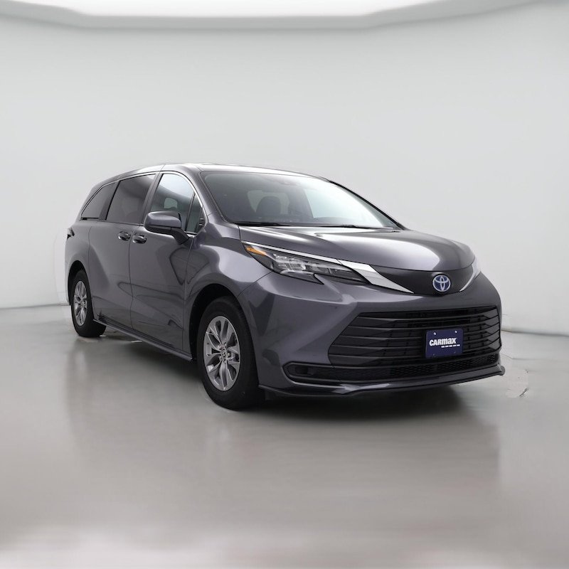 2025 Toyota Sienna LE
