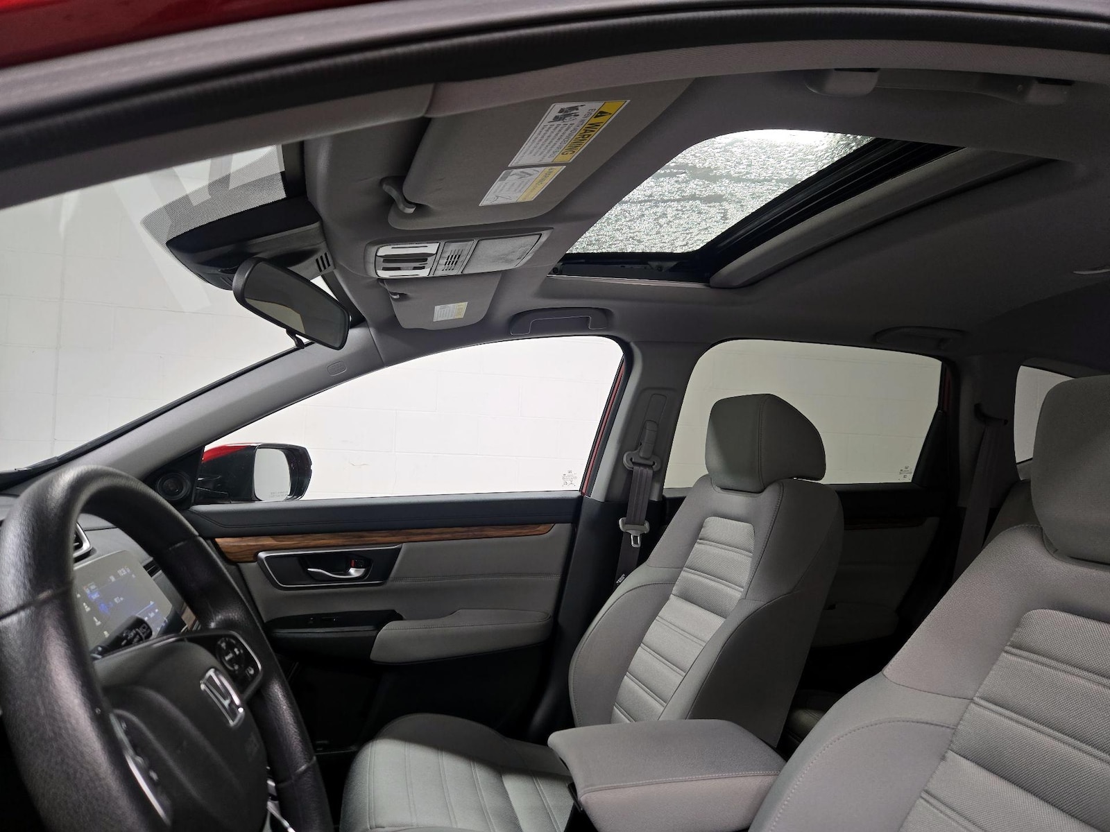 Sunroof(s) & Overhead Airbags