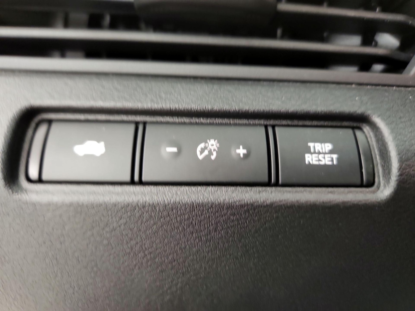 2020 Nissan Altima SR - Photo 14