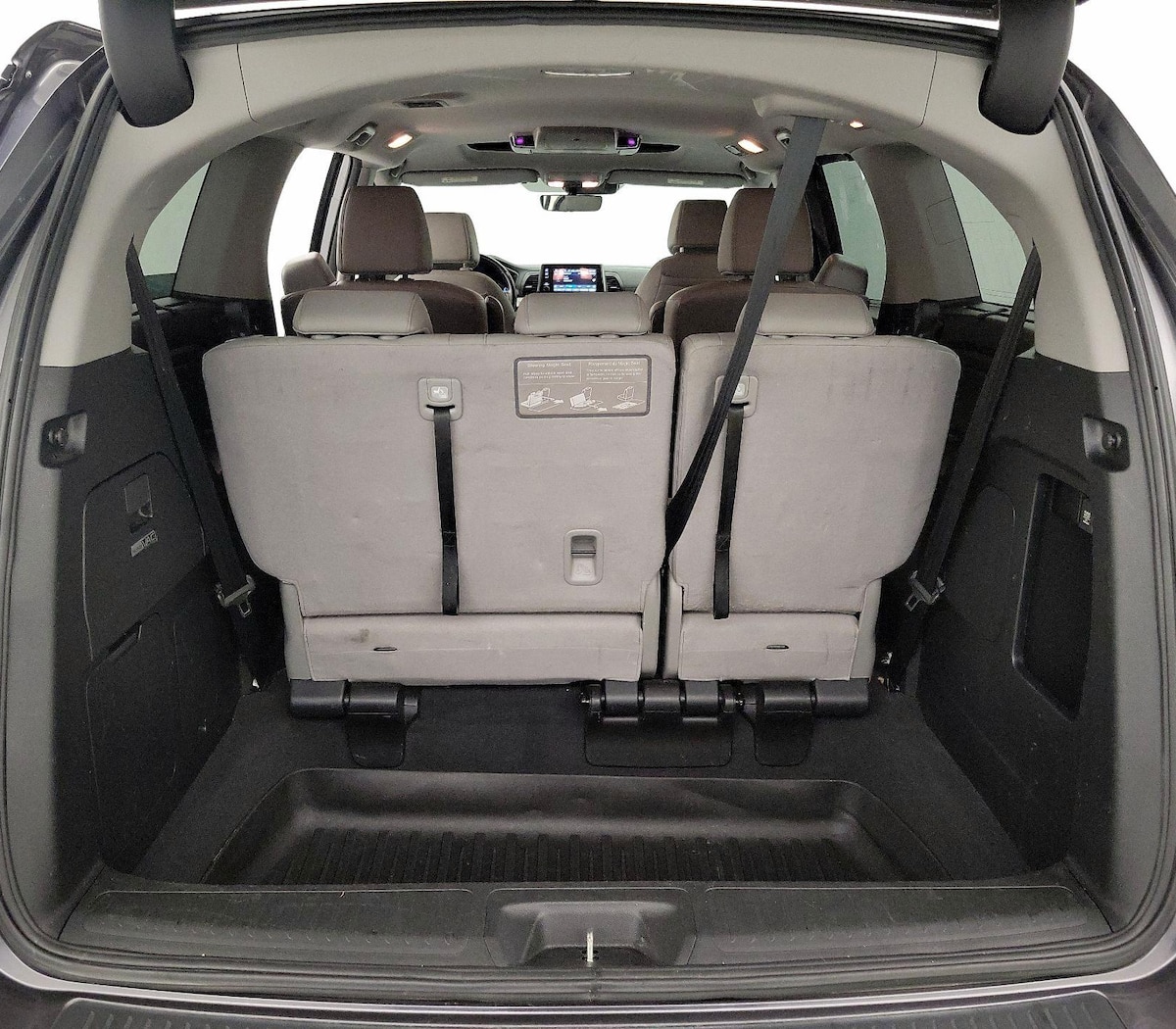 Trunk/Cargo (Seats Up)