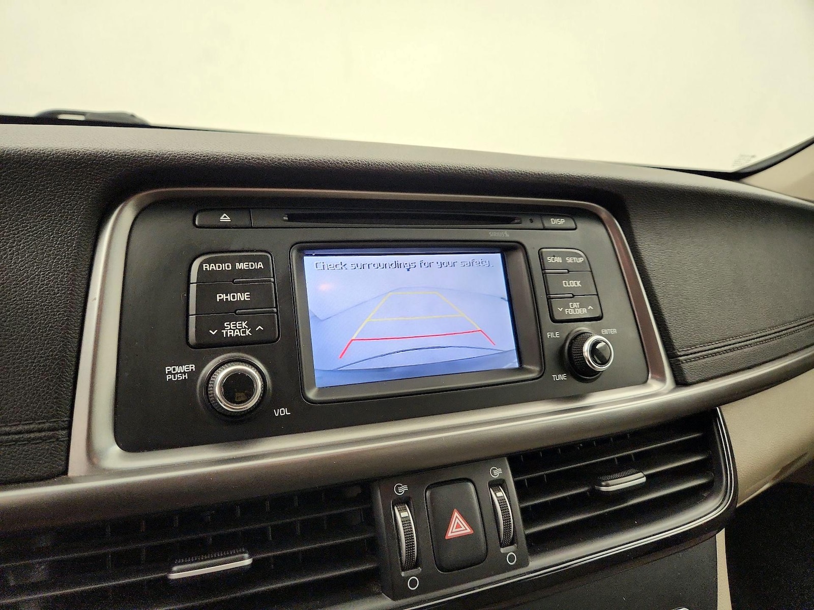 2016 Kia Optima LX - Photo 15