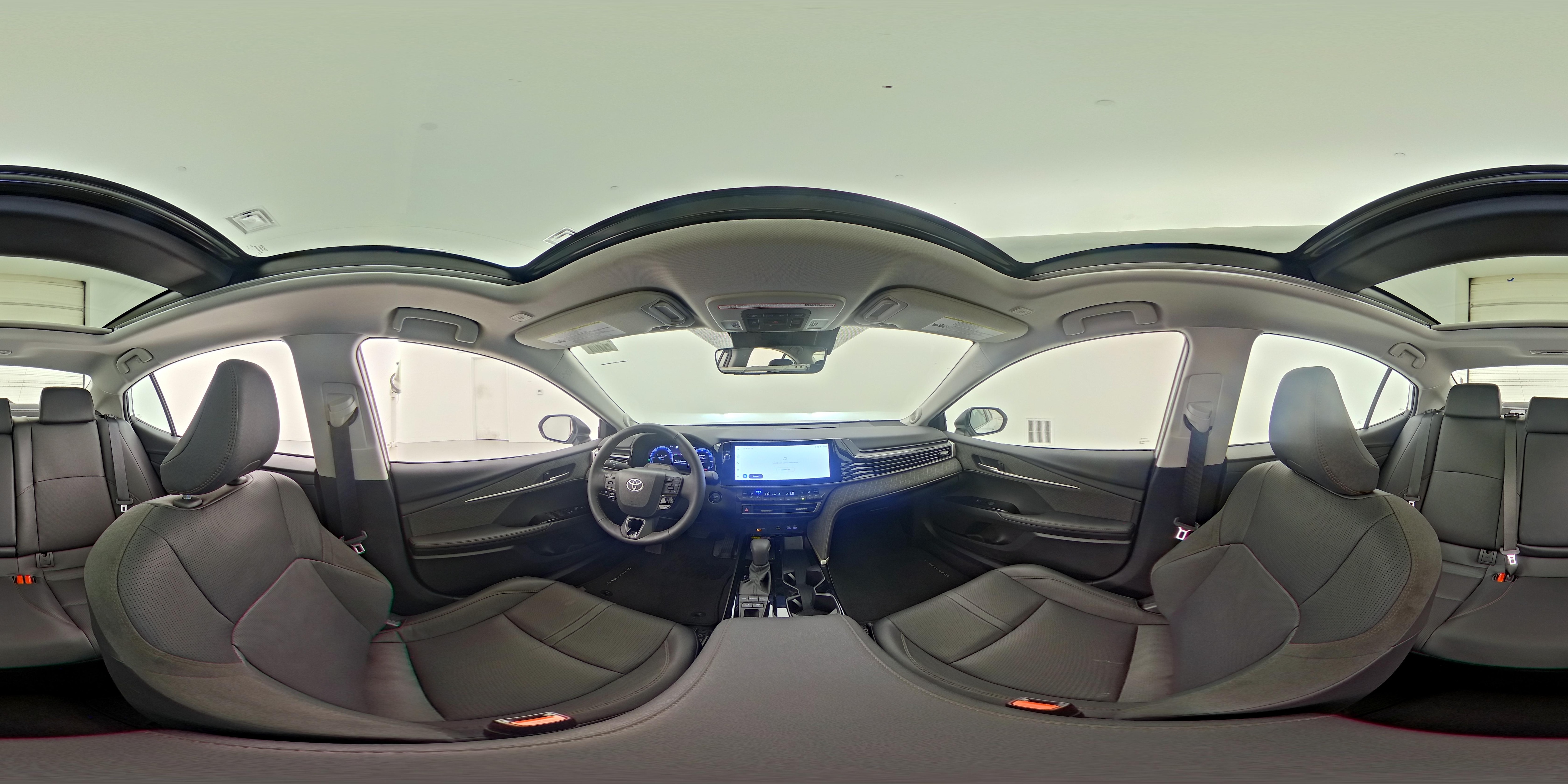 2025 Toyota Camry XLE - Photo 25