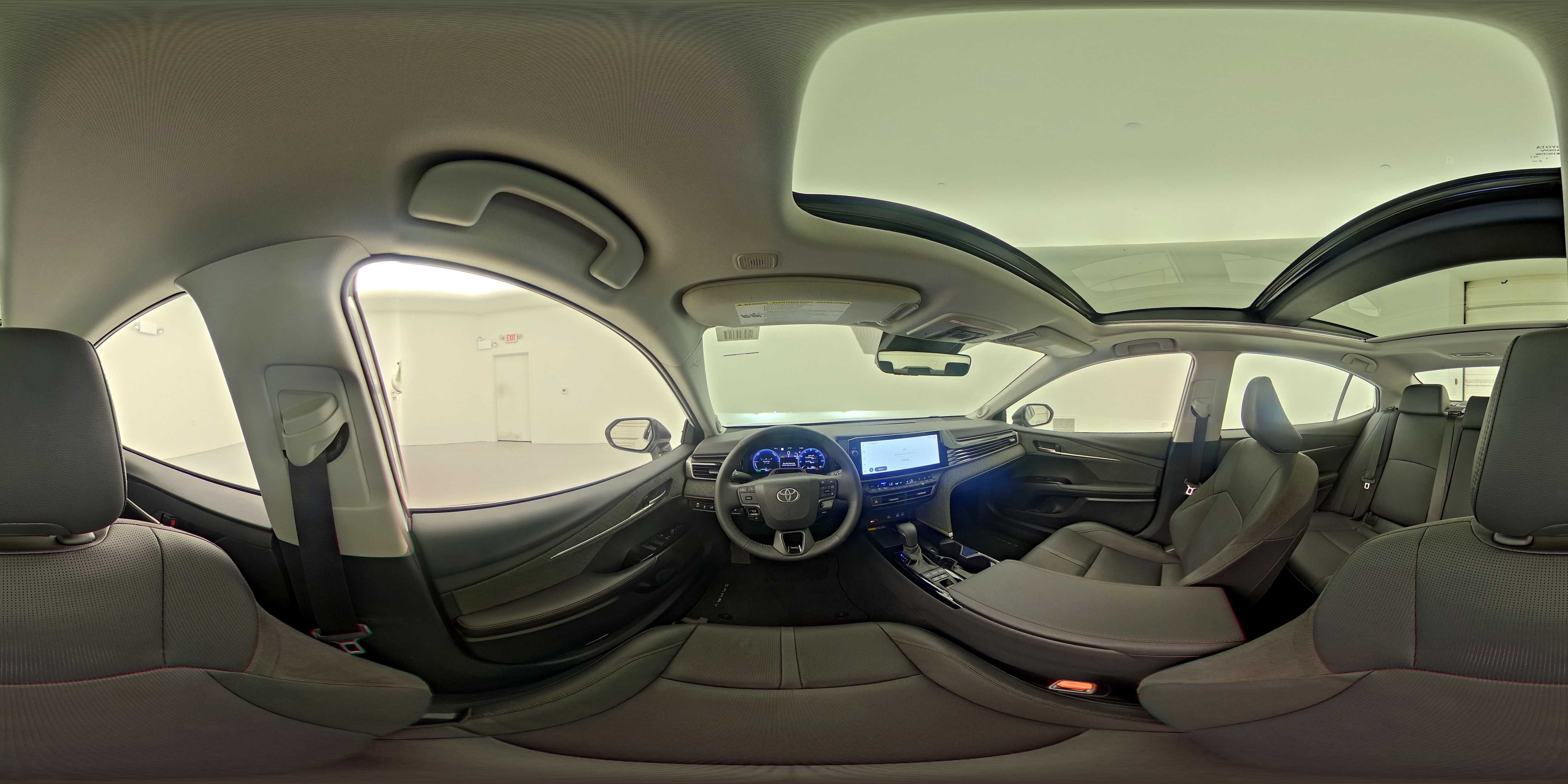 2025 Toyota Camry XLE - Photo 27