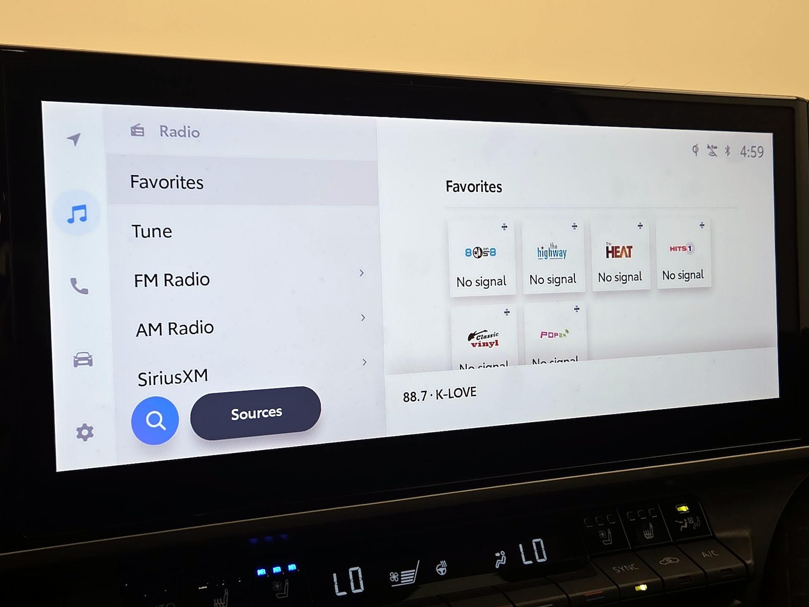 2025 Toyota Camry XLE - Photo 16