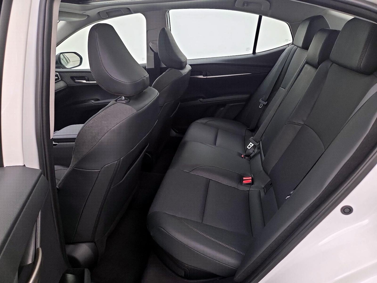2025 Toyota Camry XLE - Photo 21