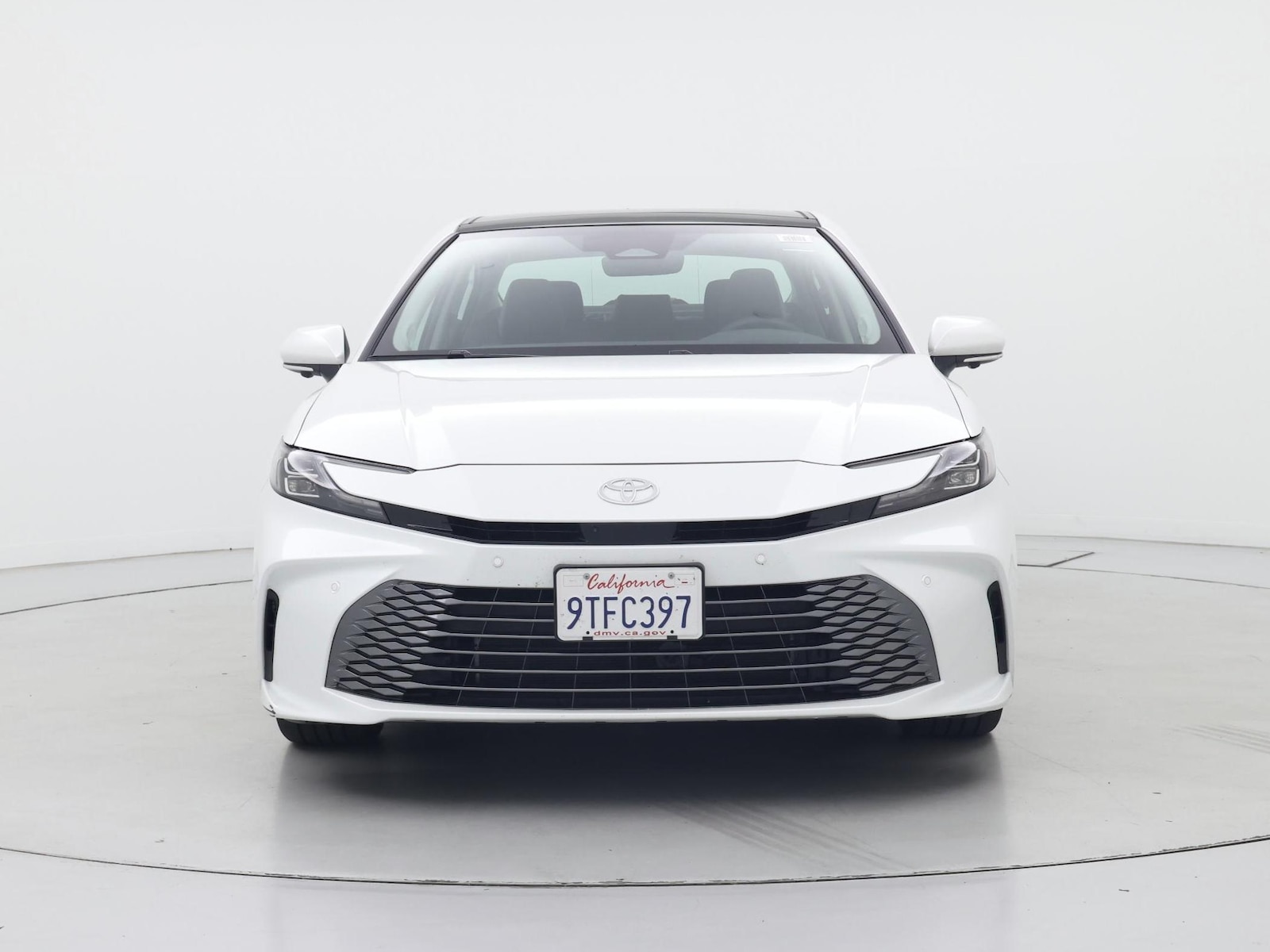 2025 Toyota Camry XLE - Photo 6