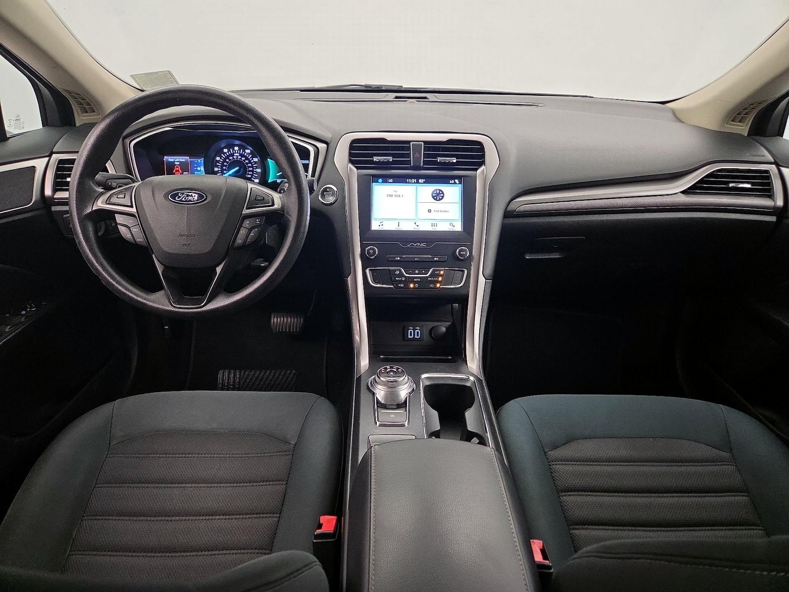 2019 Ford Fusion SE - Photo 10