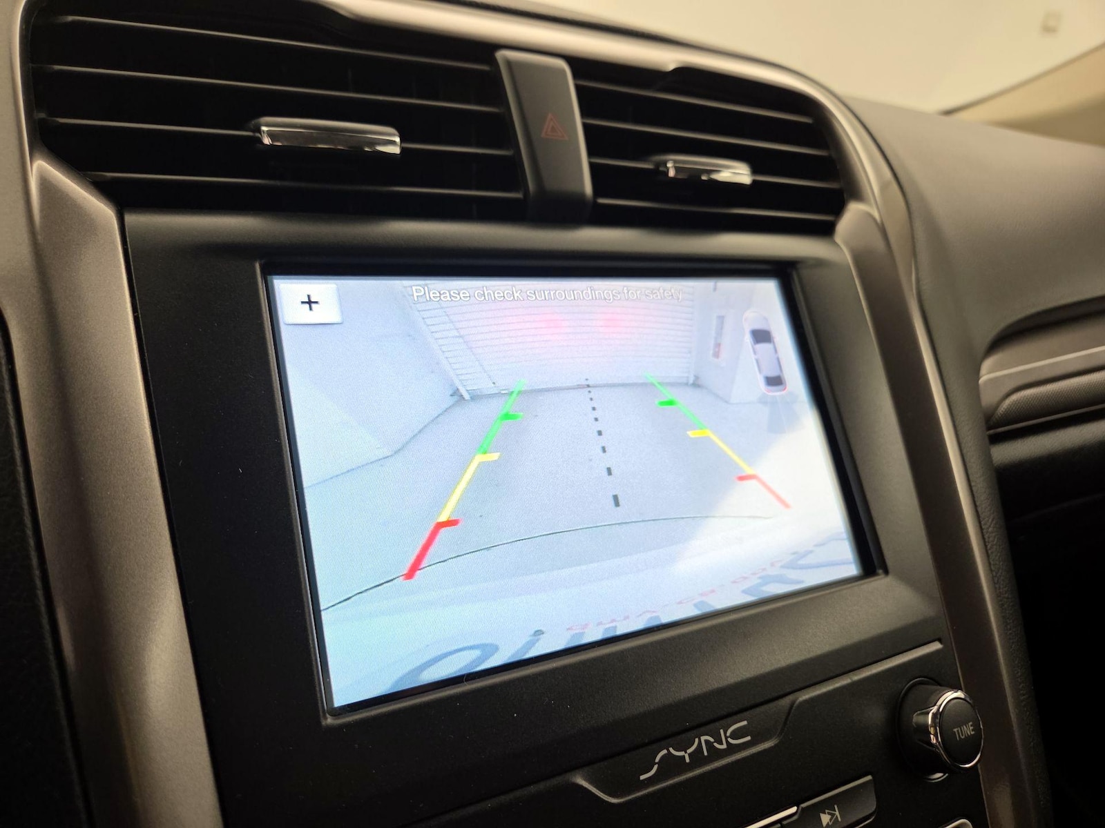 2019 Ford Fusion SE - Photo 15