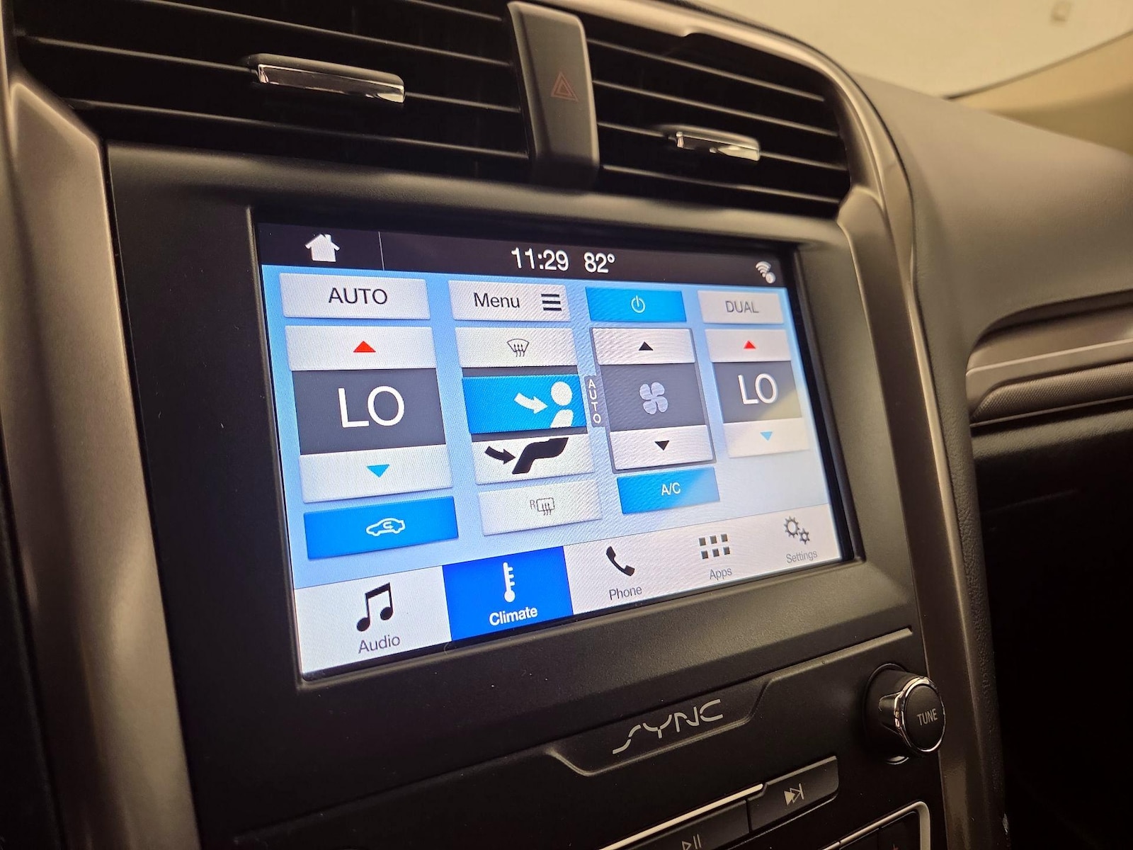 2019 Ford Fusion SE - Photo 17