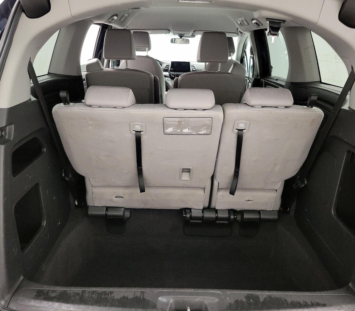 Trunk/Cargo (Seats Up)