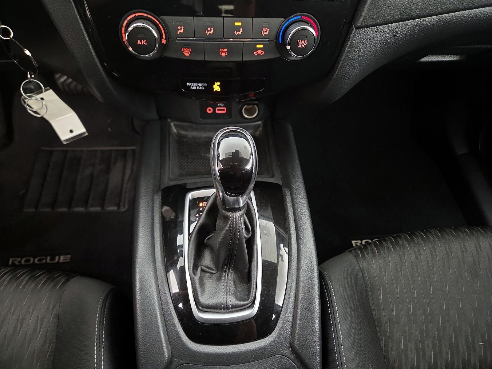 2019 Nissan Rogue S - Photo 18