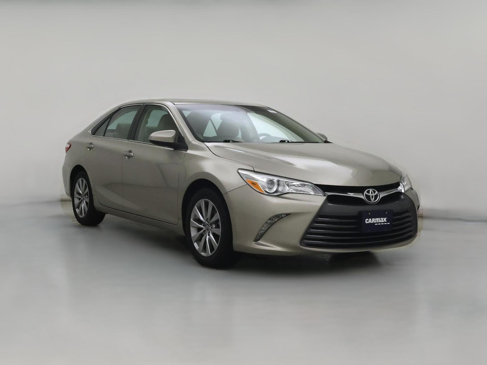 2015 Toyota Camry XLE - Photo 1