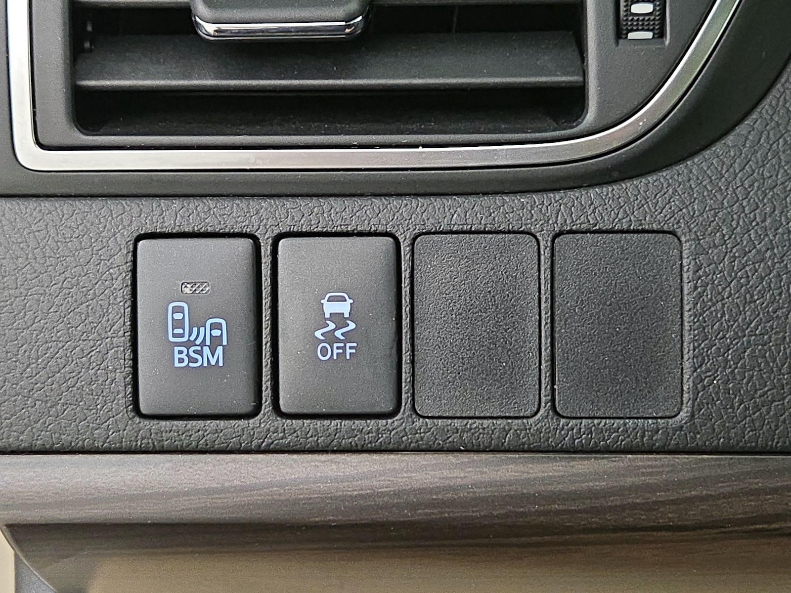 2015 Toyota Camry XLE - Photo 14