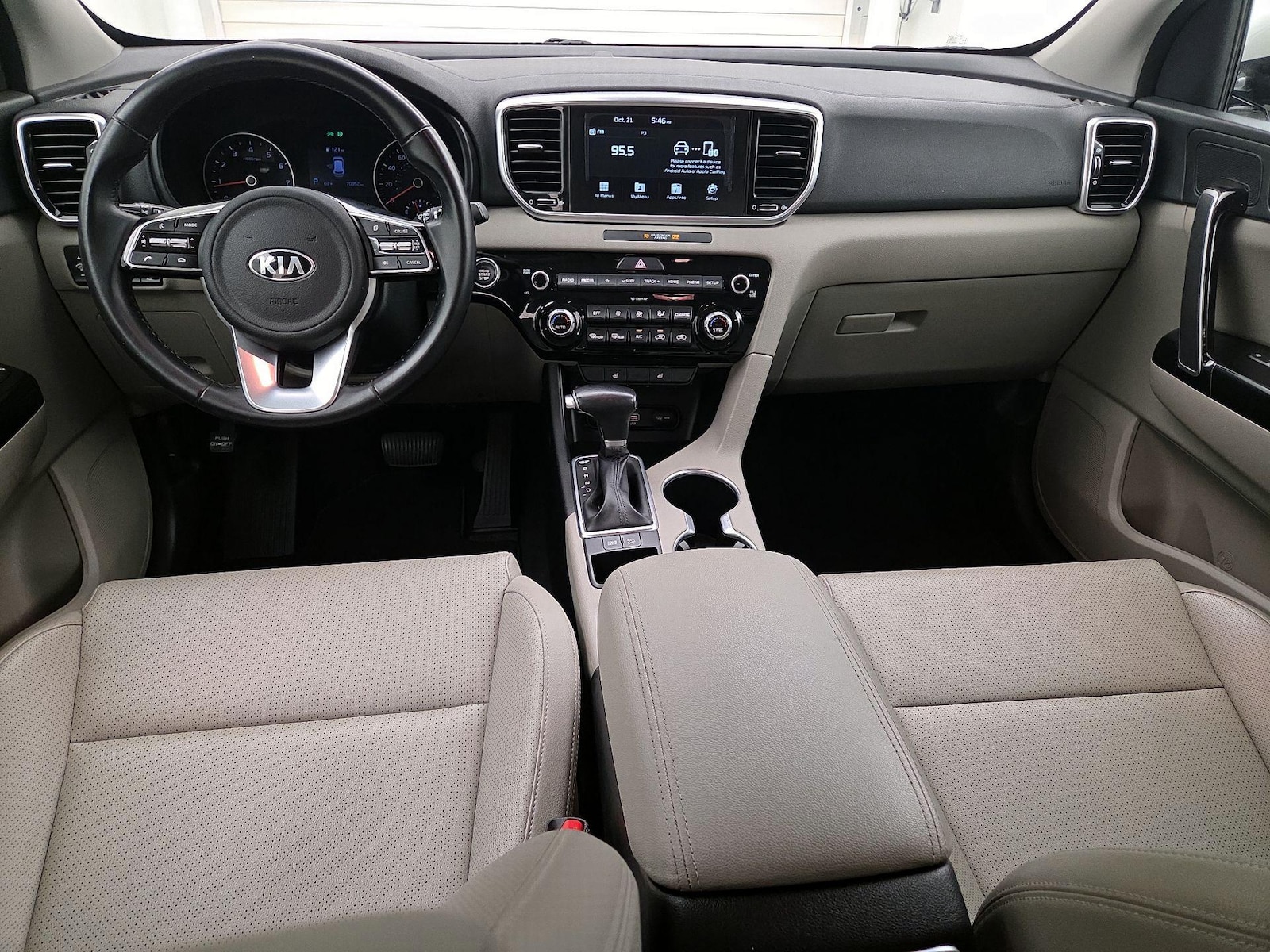 Apple CarPlay® & Android Auto™