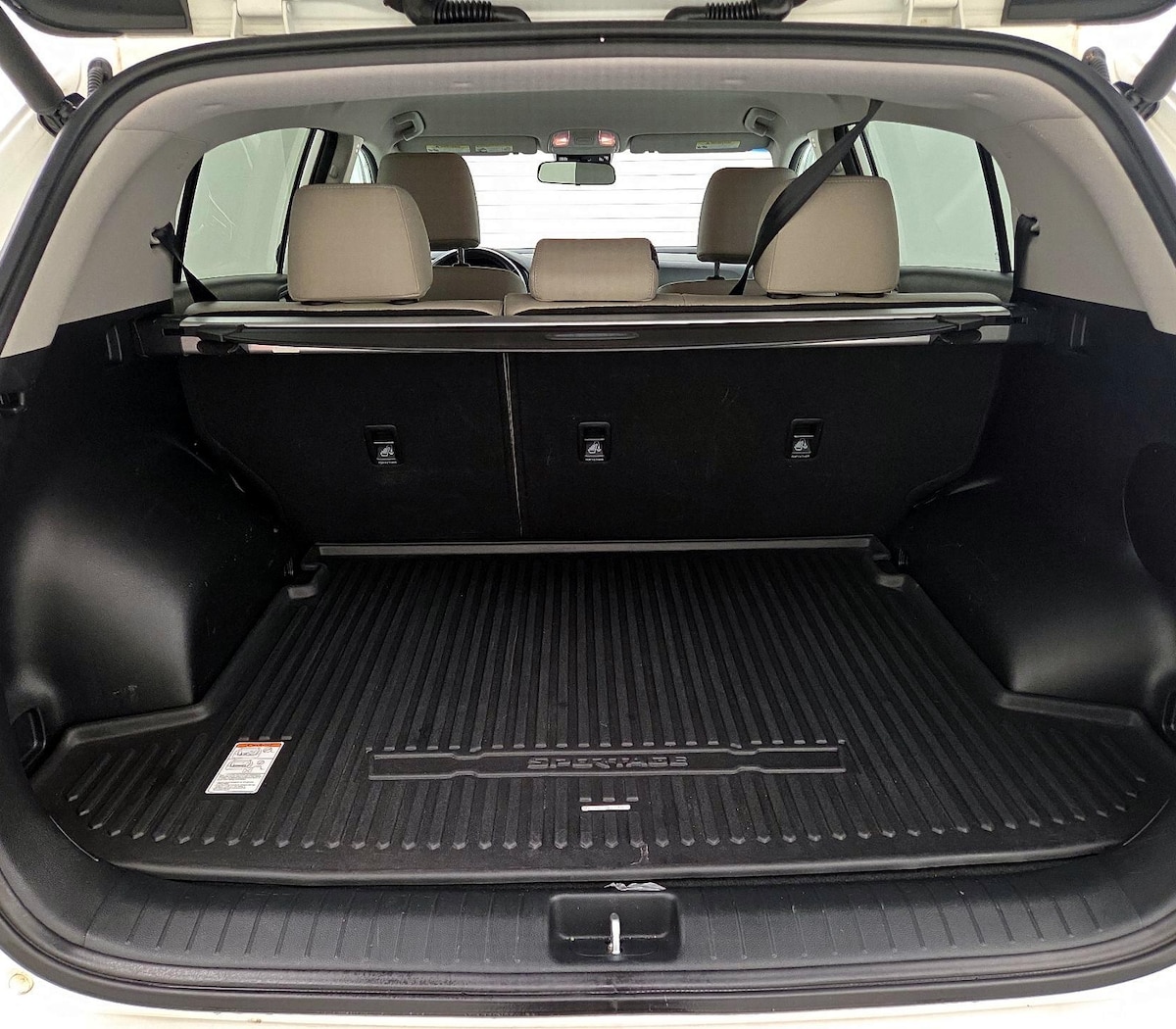 Trunk/Cargo (Seats Up)