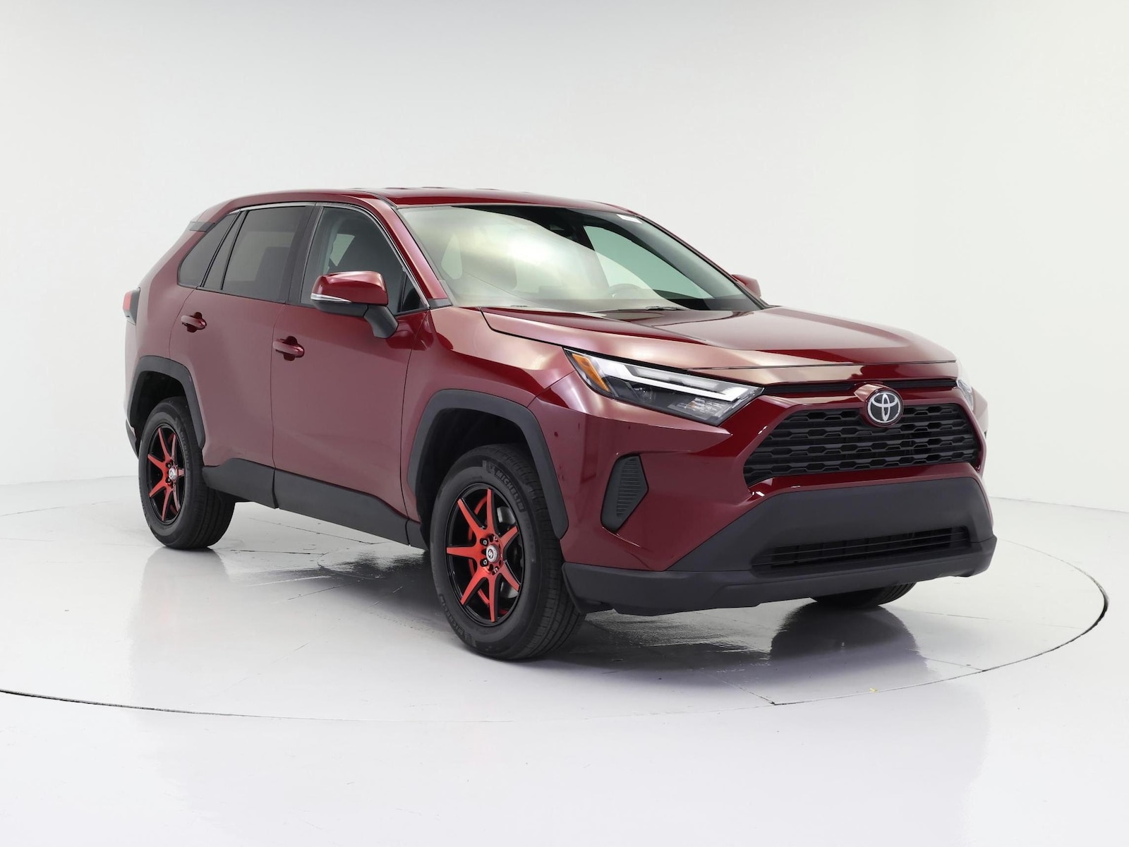 2023 Toyota RAV4 LE - Photo 2