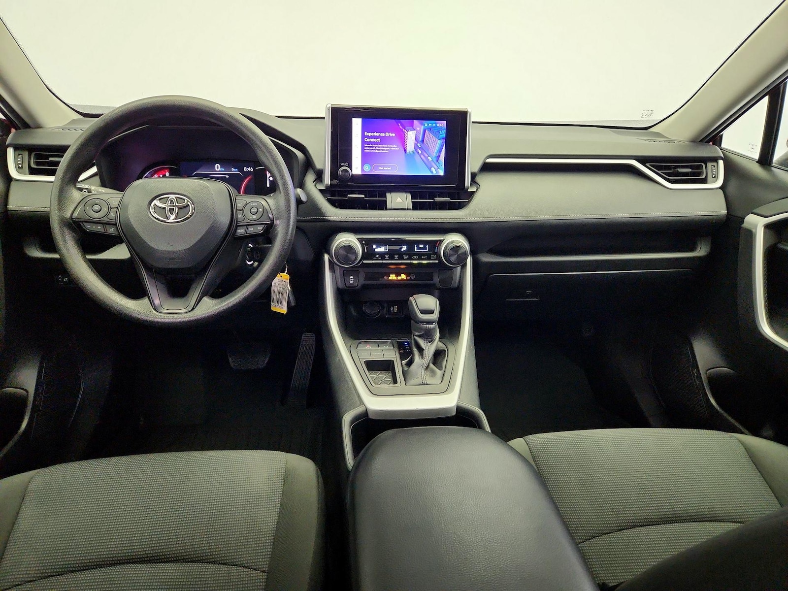 2023 Toyota RAV4 LE - Photo 10