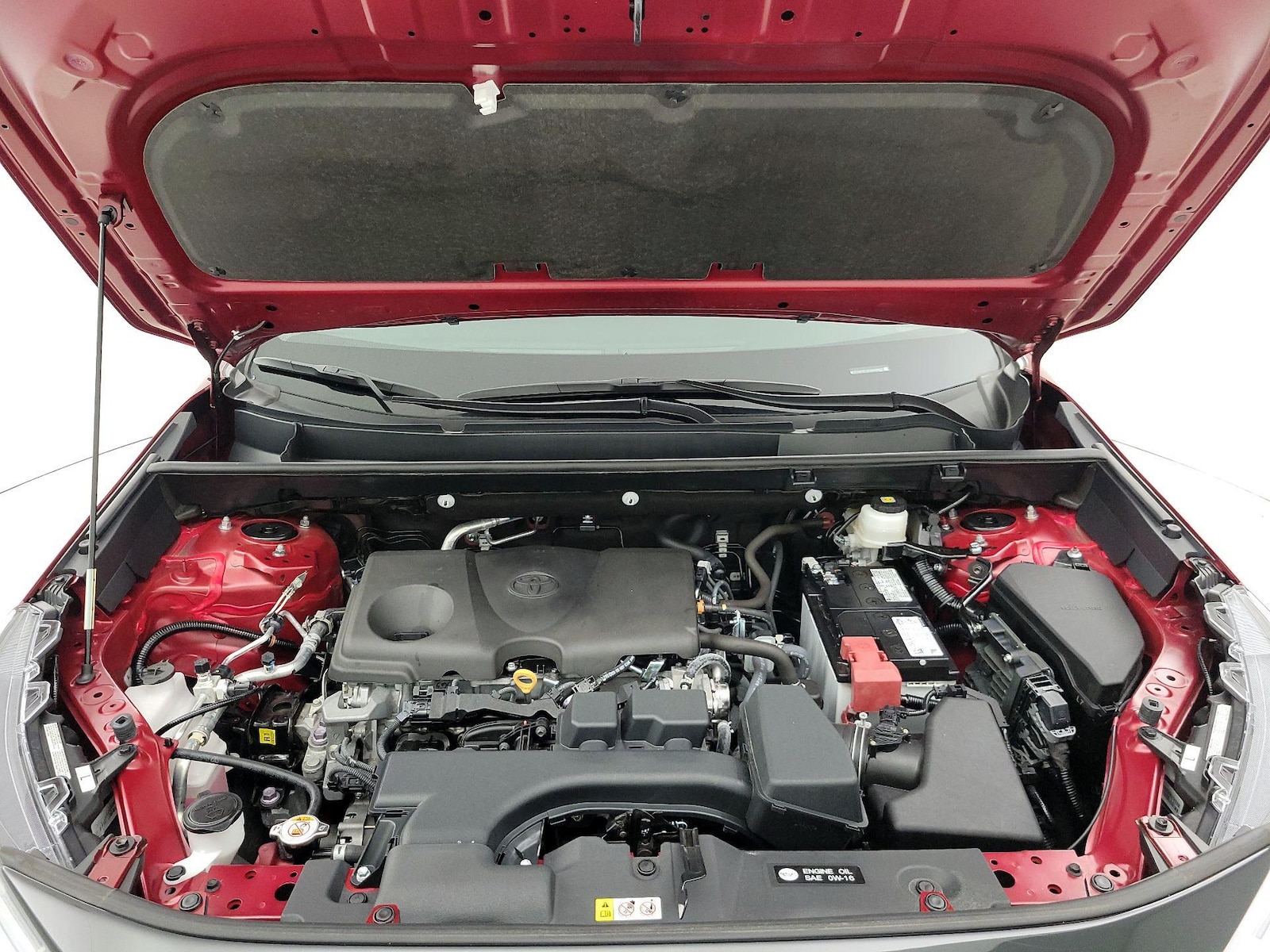 2025 Toyota RAV4 XLE - Photo 24