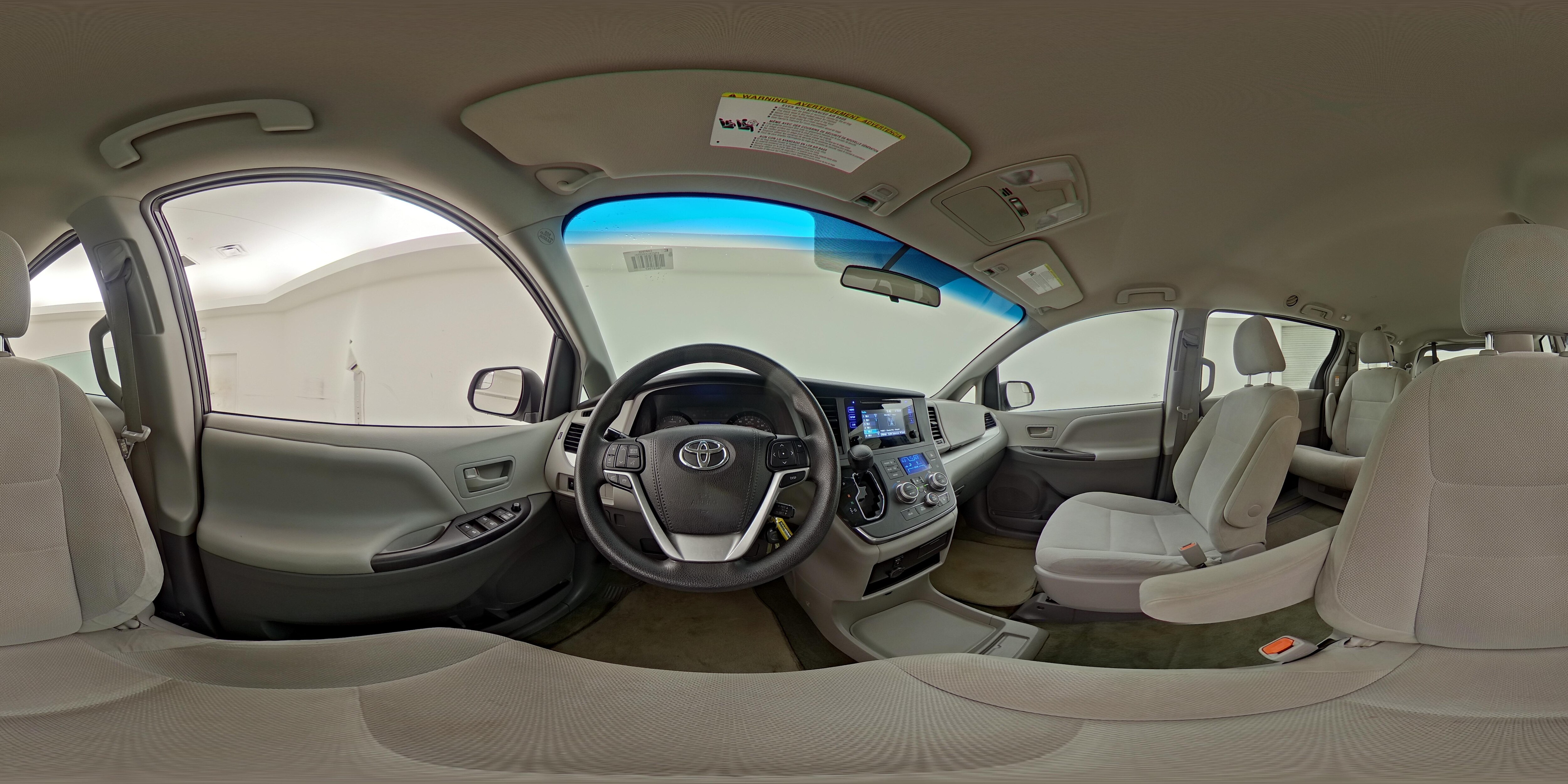 2017 Toyota Sienna L - Photo 27
