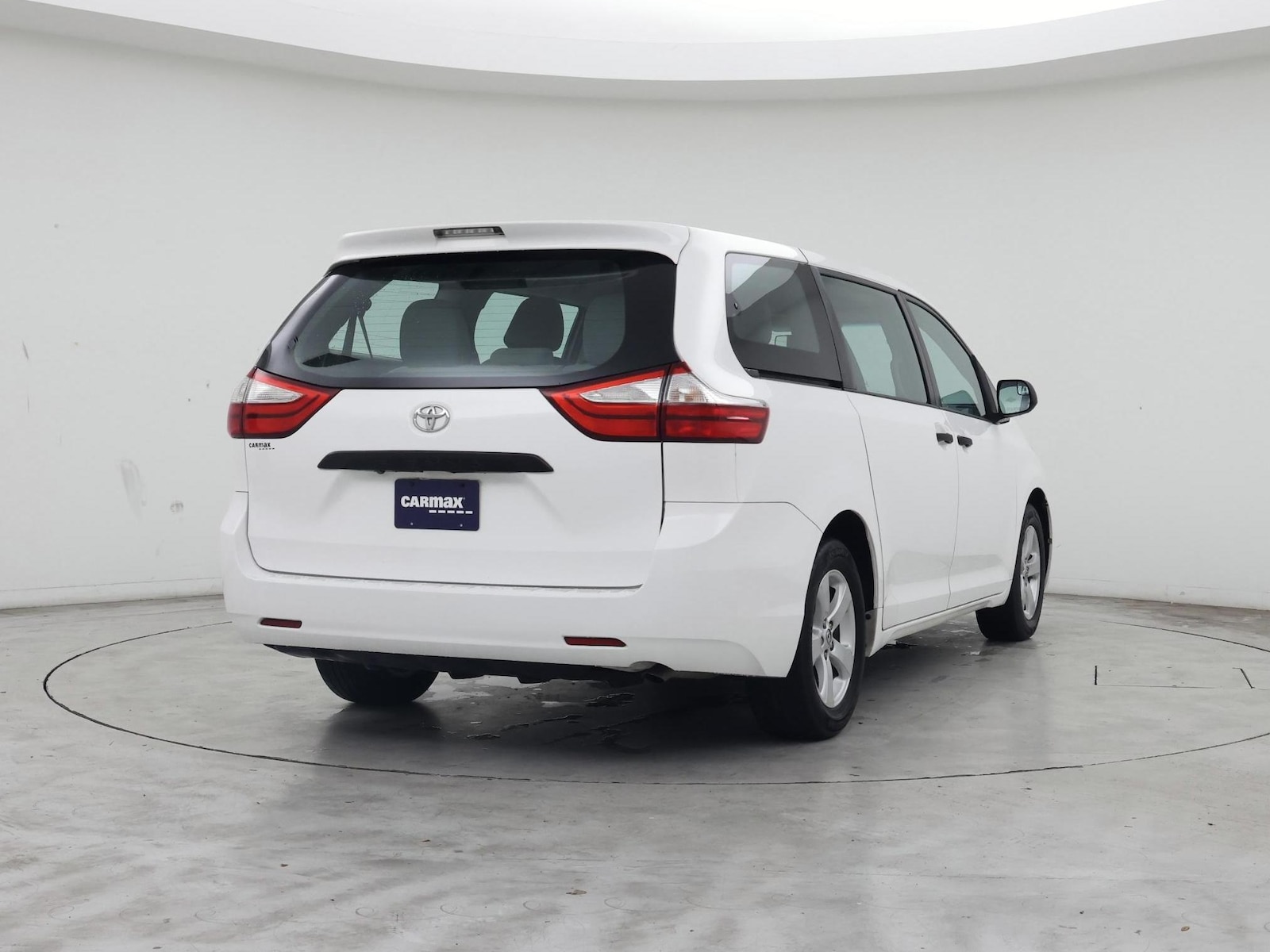 2017 Toyota Sienna L - Photo 9