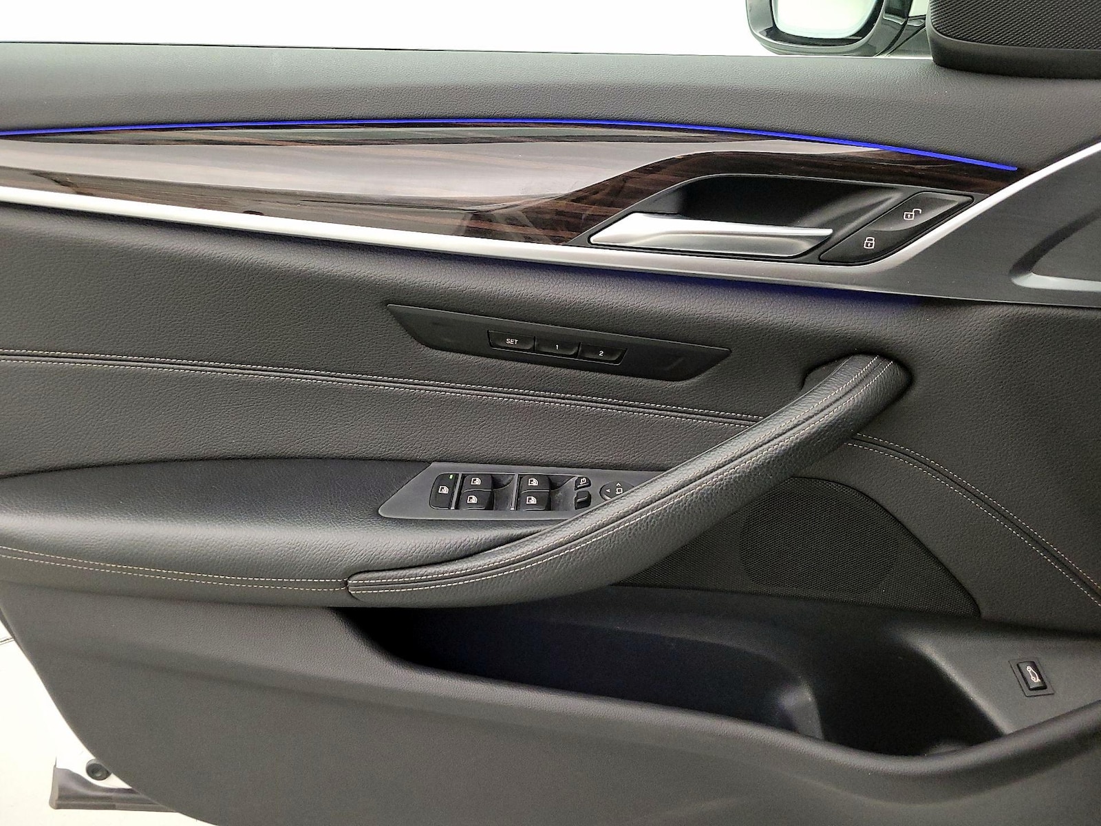 2017 BMW 5 Series 530i - Photo 13