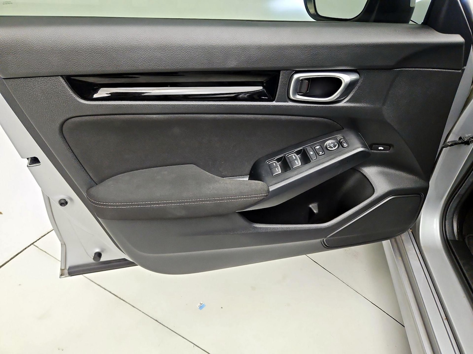 2023 Honda Civic EX - Photo 13