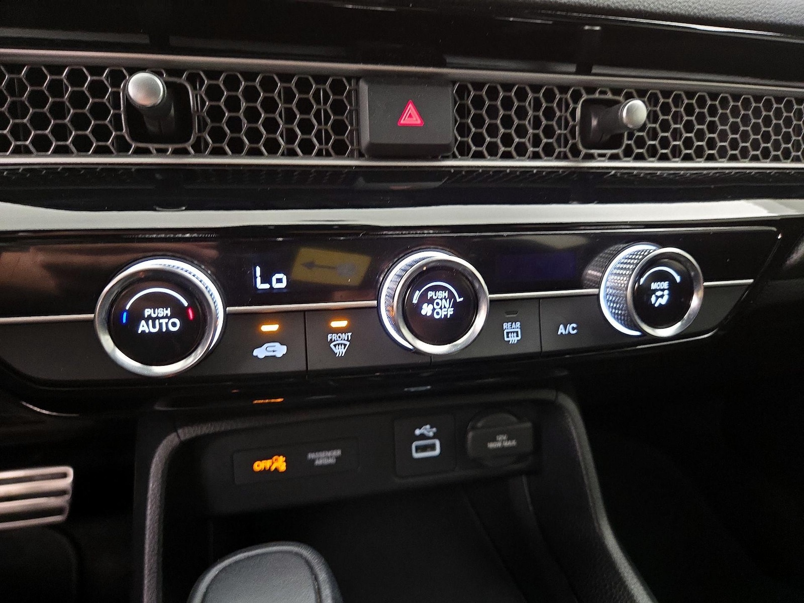 2023 Honda Civic Hatchback Sport - Photo 17