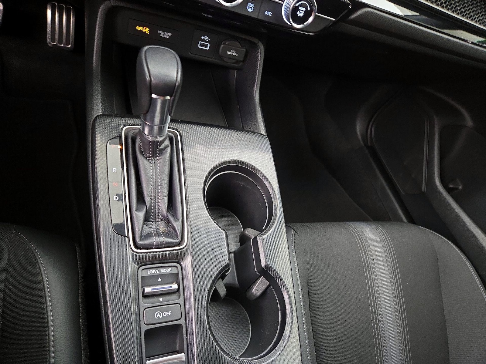 2023 Honda Civic Hatchback Sport - Photo 18