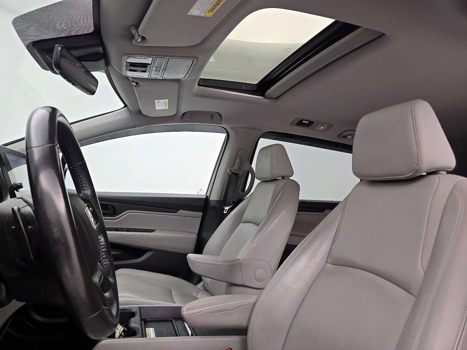 Sunroof(s) & Overhead Airbags