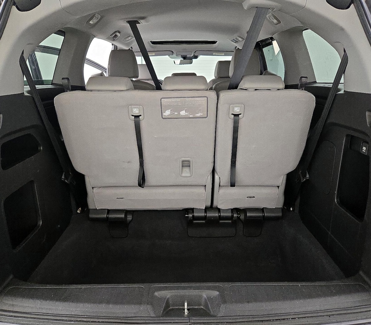 Trunk/Cargo (Seats Up)