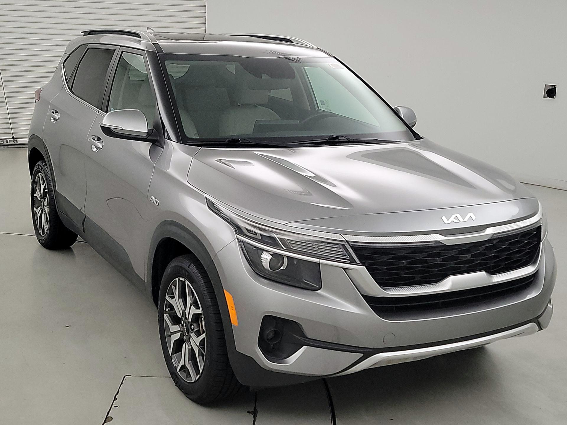 Silver 2022 Kia Seltos SUV / Crossover All-Wheel Drive Automatic