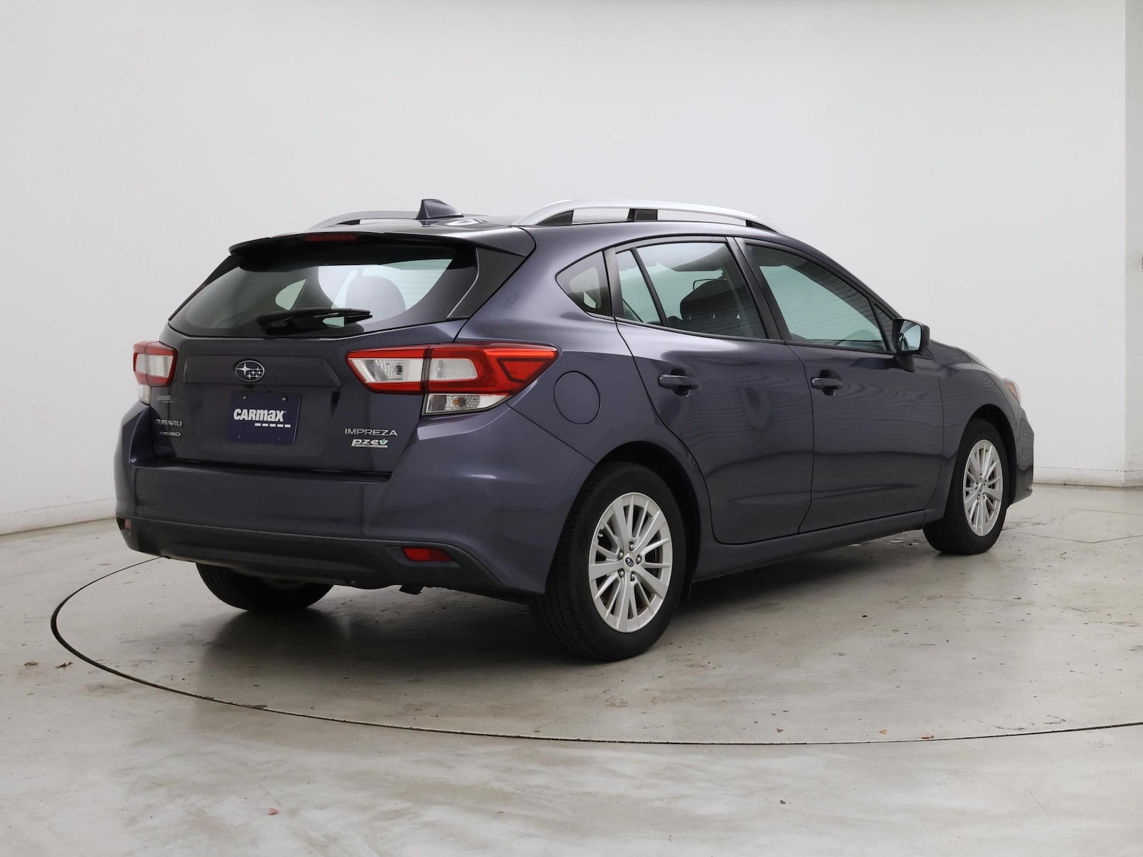 2017 Subaru Impreza Premium - Photo 9