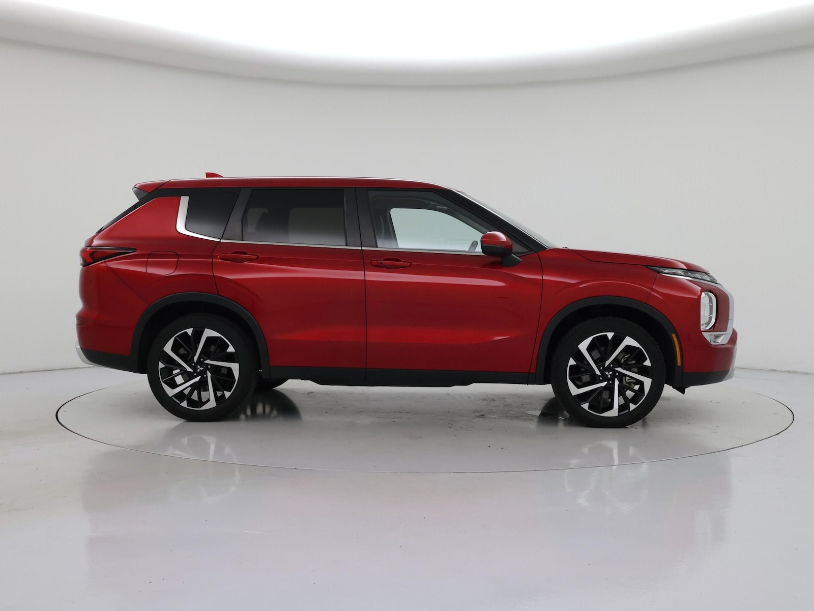 2024 Mitsubishi Outlander SE - Photo 8
