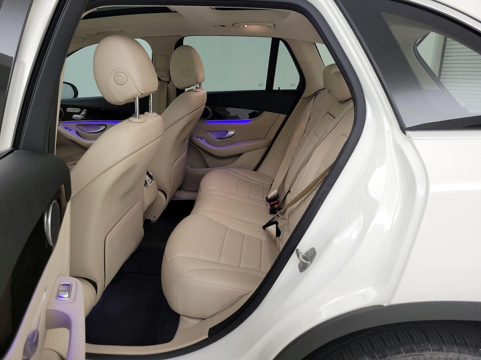 2021 Mercedes-Benz GLC GLC300 - Photo 21