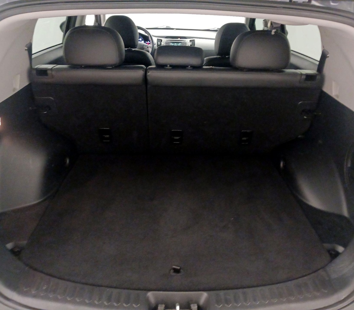 Trunk/Cargo (Seats Up)