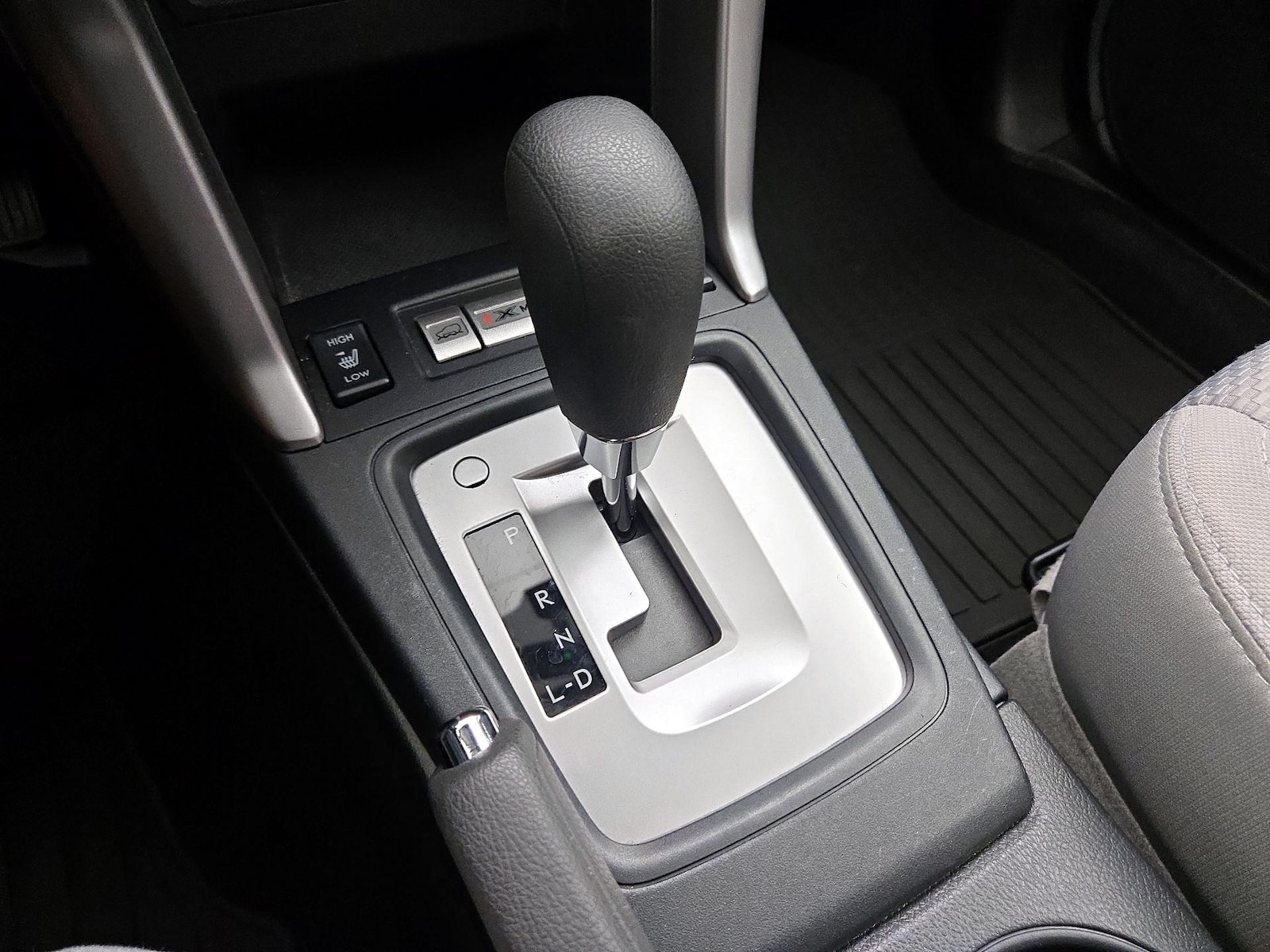 2018 Subaru Forester Premium - Photo 18