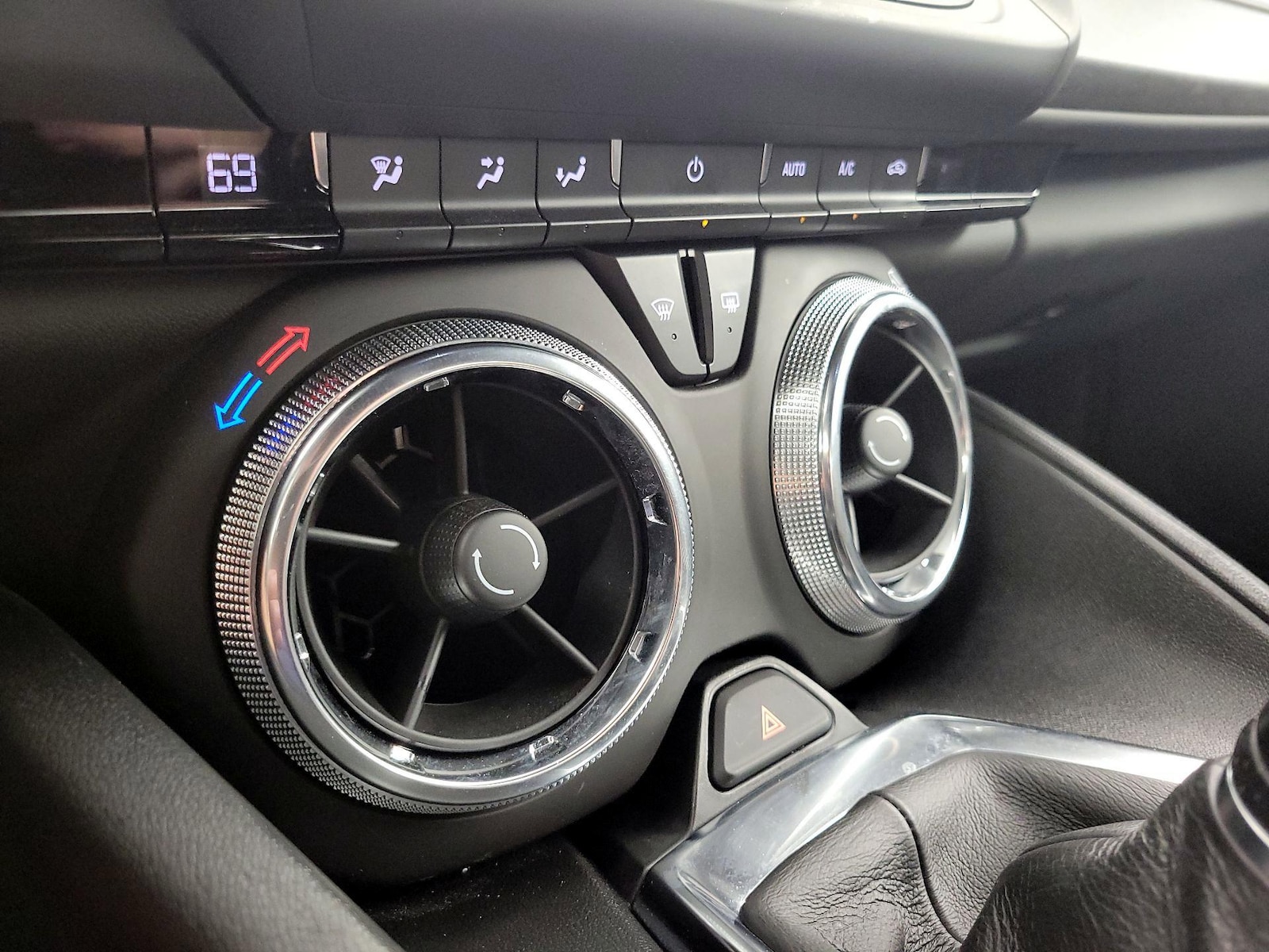 2022 Chevrolet Camaro LT1 - Photo 16
