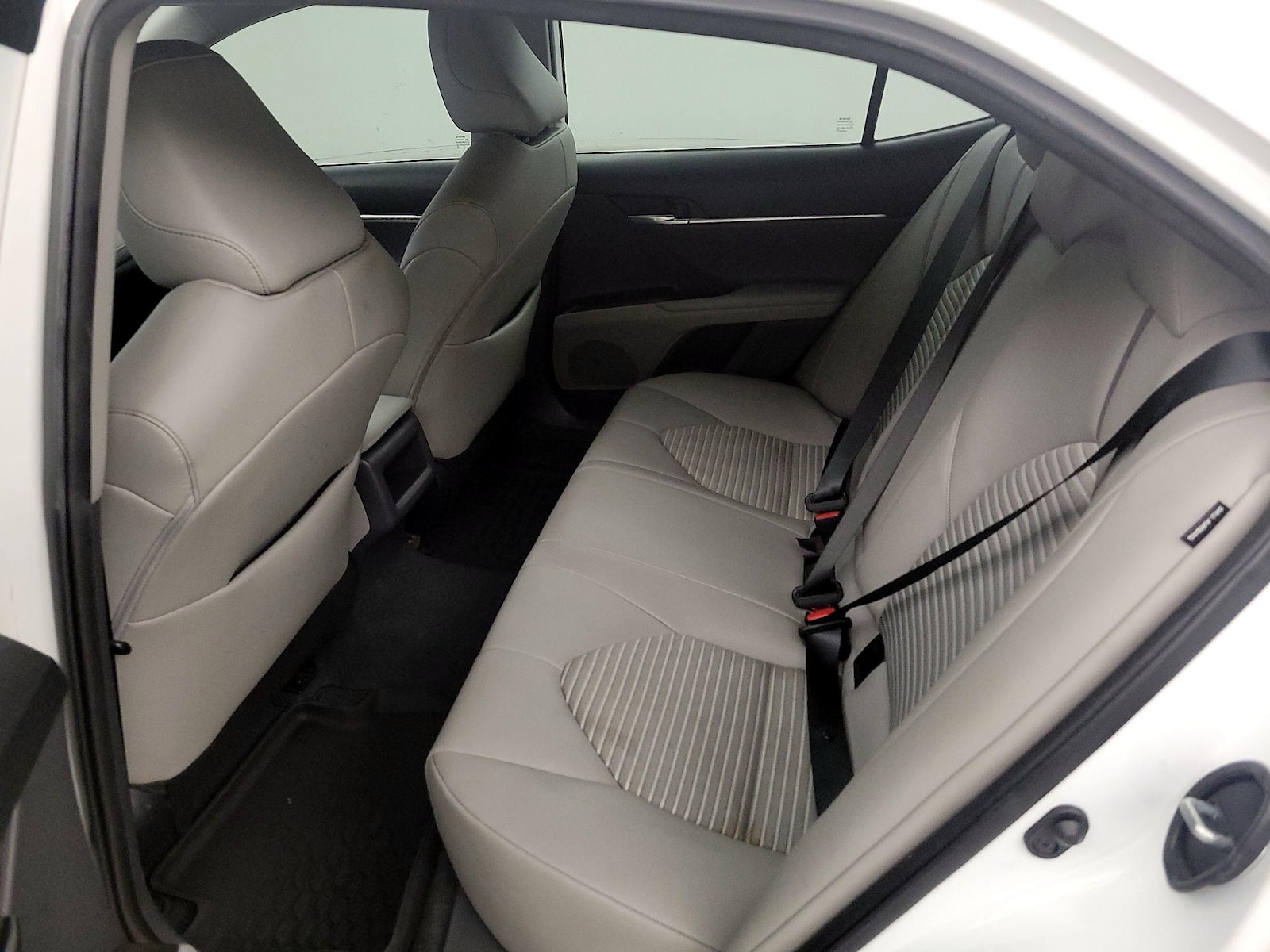 2023 Toyota Camry SE - Photo 19