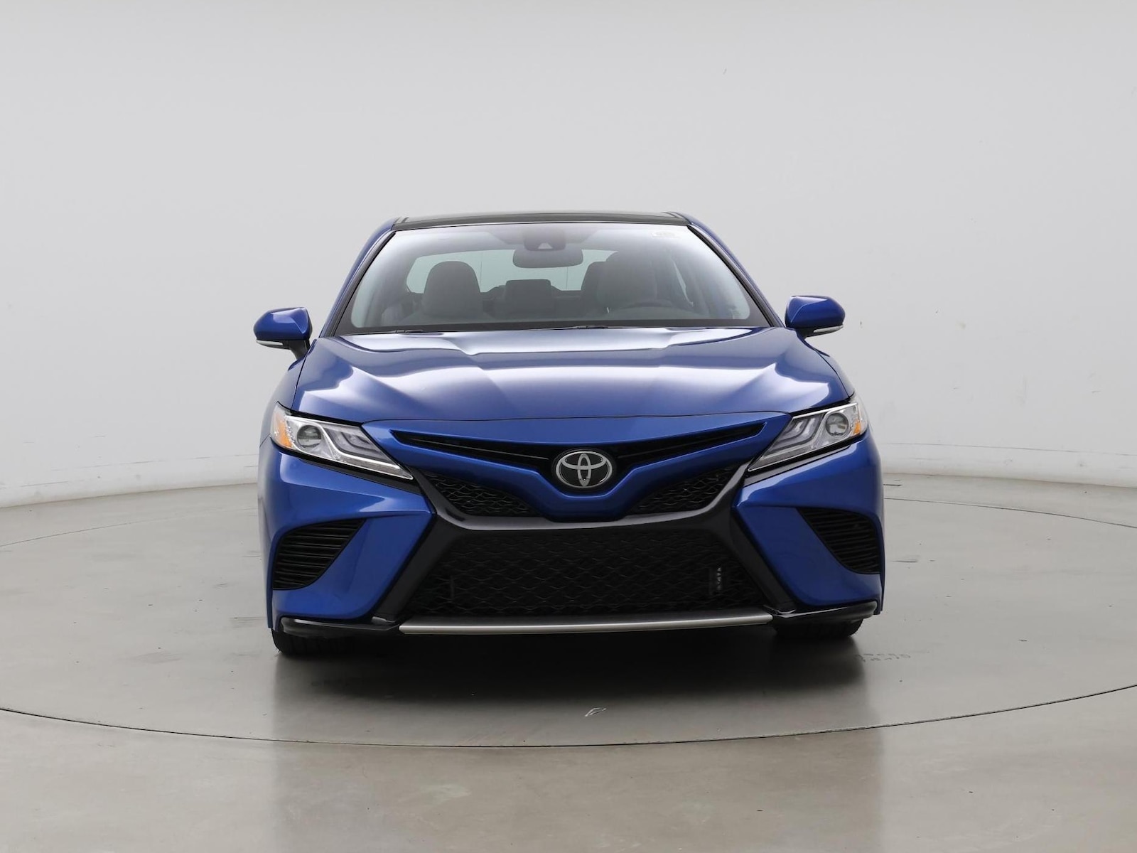 2020 Toyota Camry XSE - Photo 6
