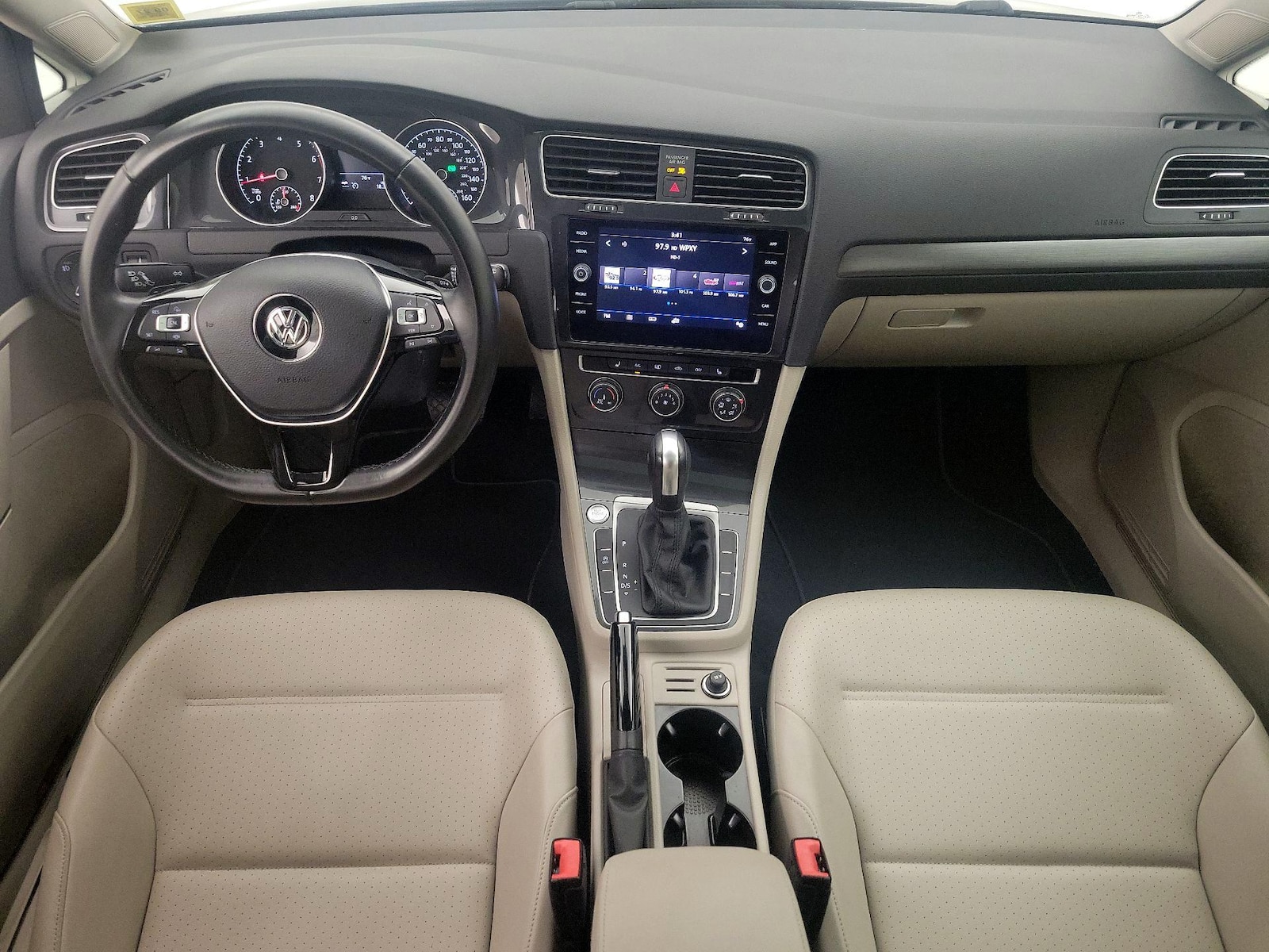 2019 Volkswagen Golf SE - Photo 10
