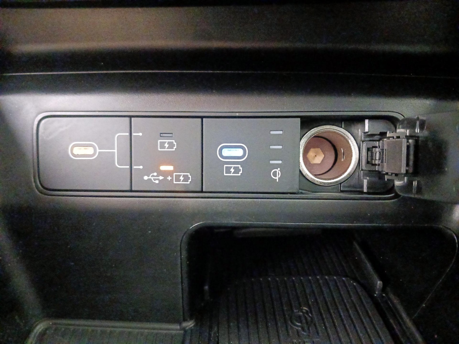2025 Hyundai Santa Cruz Limited - Photo 20