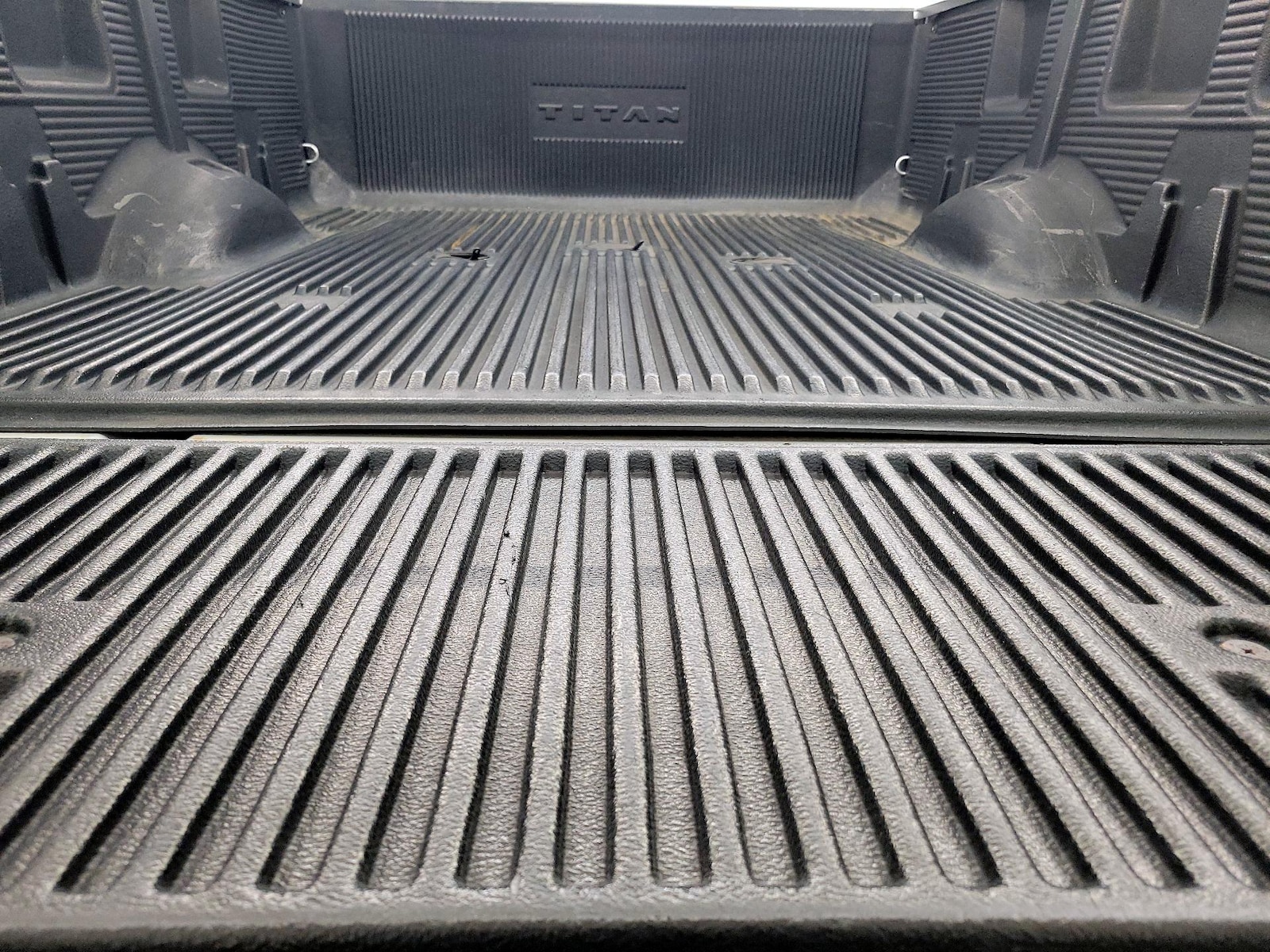 2018 Nissan Titan XD SV - Photo 22