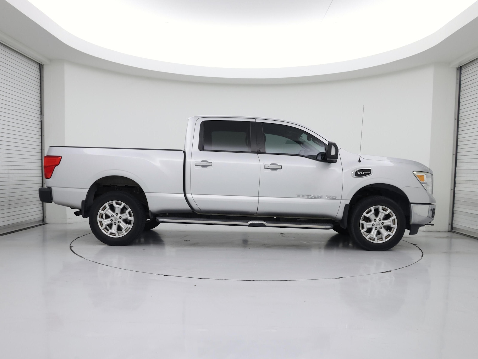 2018 Nissan Titan XD SV - Photo 8